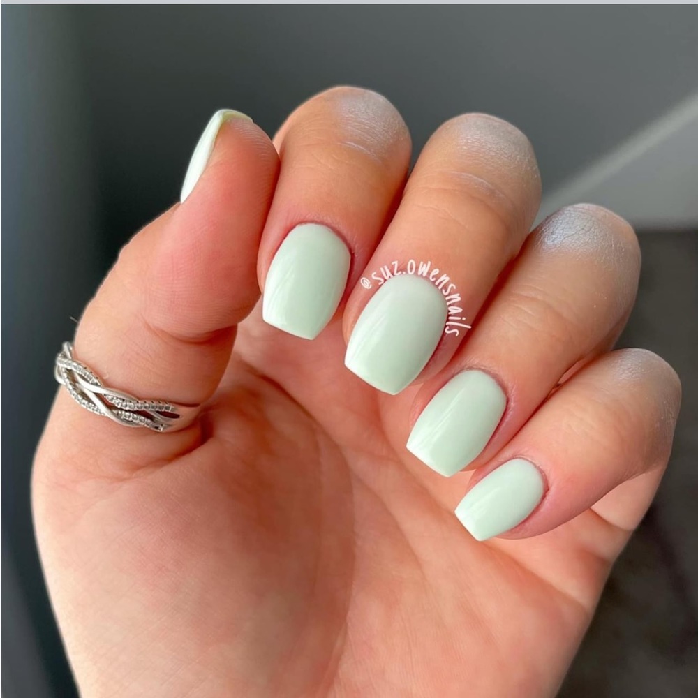 Sparkle & Co Nail Dip Powder Polish in Life is the Bubbles